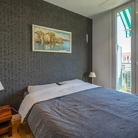 Centre, Deux Pieces, Calme, Terrasse Plein Sud Apartamento *